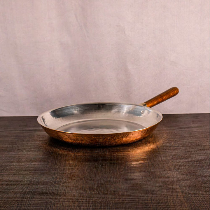 Padella Bassa con Manico in Legno per Cotture Flambé